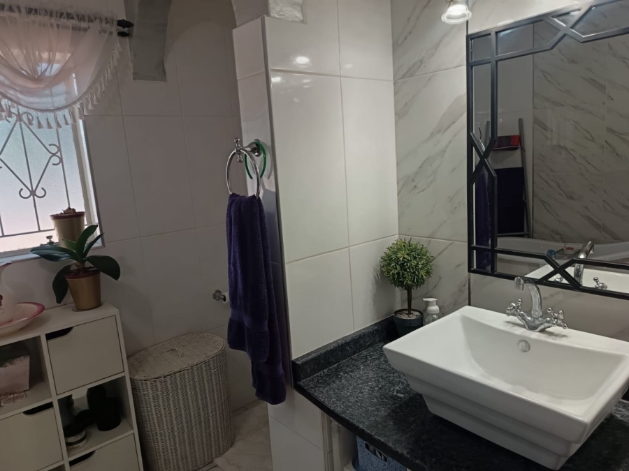 4 Bedroom Property for Sale in Royldene Northern Cape